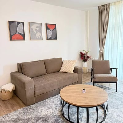 Location longue durée appartement 2 pièces, 50 m², quartier Novi Beograd, Belgrade, Serbie