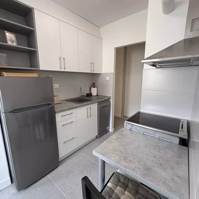 Location longue durée appartement 2 pièces, 50 m², quartier Novi Beograd, Belgrade, Serbie