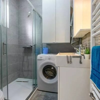 Location longue durée d’un appartement 2 pièces, 47 m², dans le centre-ville, Belgrade, Serbie