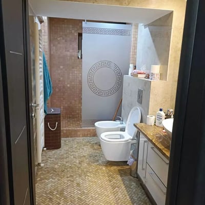 Alquiler a largo plazo de piso de 3 habitaciones, 100 m², Constanza, Rumanía