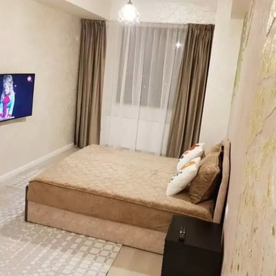 Долгосрочная аренда квартиры 2-комнатной, 70 м², Констанца, Румыния