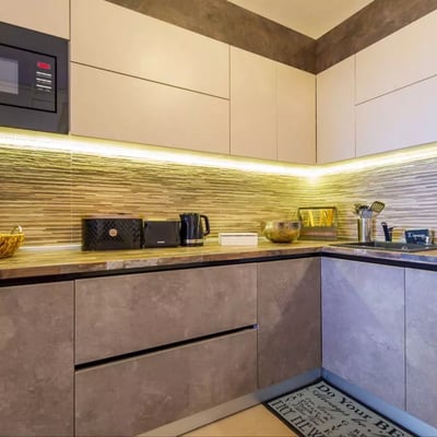 Долгосрочная аренда квартиры 2-комнатной, 77 м², район Тракторул, Брашов, Румыния