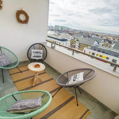 Долгосрочная аренда квартиры 2-комнатной, 77 м², район Тракторул, Брашов, Румыния