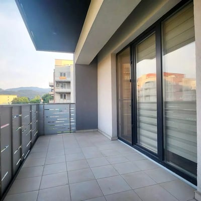 Долгосрочная аренда квартиры 2-комнатной, Брашов, Румыния