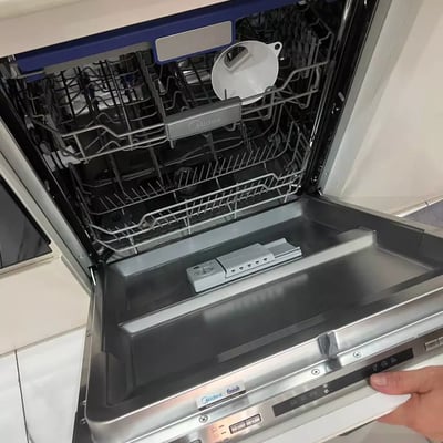 Langzeitmiete einer 2+1 Wohnung, 65 m², Batumi, Georgien