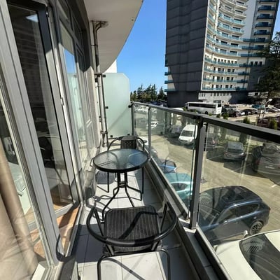 Location longue durée d’un studio, 33 m², Batoumi, Géorgie