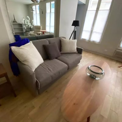 Long-term rental of a 2-room apartment, 72 m², Paris, France