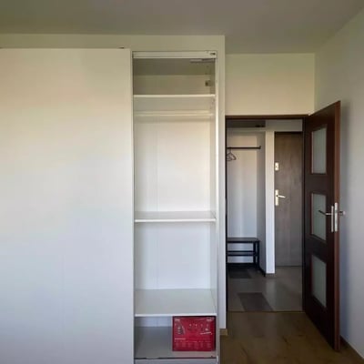 Long-term rental of a 2-room apartment, 48 m², in the Krowodrza district, Krakow, Poland