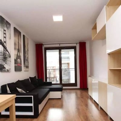 Long-term rental of a 2-room apartment, 43 m², in the Przedmieście Oławskie district, Wrocław, Poland