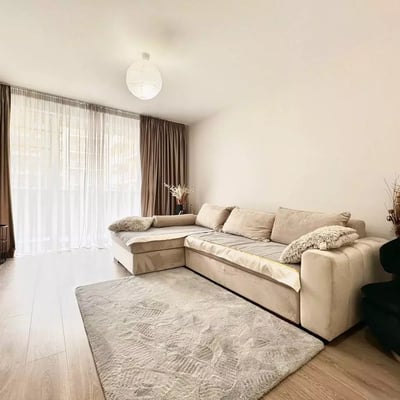 Долгосрочная аренда 2-комнатной квартиры в Брашове, Румыния