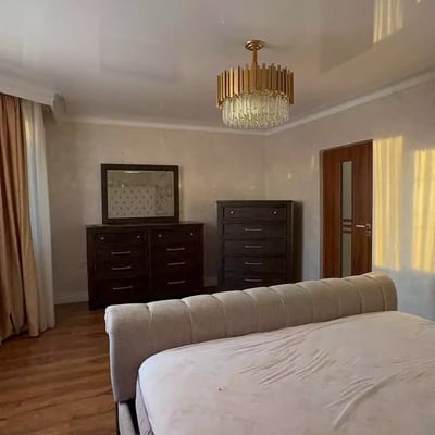 Долгосрочная аренда 4-комнатной виллы 350 м² в Констанца, Румыния