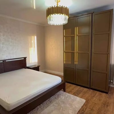 Долгосрочная аренда 4-комнатной виллы 350 м² в Констанца, Румыния