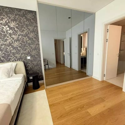 Alquiler a largo plazo de apartamento de 4 habitaciones 140 m², Vračar, Belgrado, Serbia