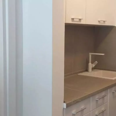 Alquiler a largo plazo de apartamento de 3 habitaciones 70 m² en Vračar, Belgrado, Serbia