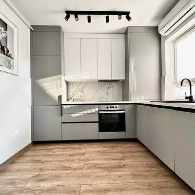 Долгосрочная аренда 3-комнатной квартиры в комплексе Maurer Villas, Брашов, Румыния