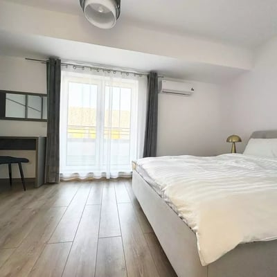 Долгосрочная аренда 3-комнатной квартиры в комплексе Maurer Villas, Брашов, Румыния