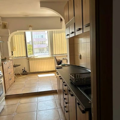 Долгосрочная аренда 3-комнатных апартаментов 75 м², Констанца, Румыния