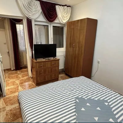 Долгосрочная аренда 3-комнатного дома 100 м² в районе Stadionul Farul / Faleza Nord, Констанца, Румыния