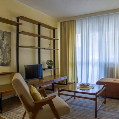 Langzeitmiete einer 3-Zimmer-Wohnung mit 70 m² im Stadtzentrum, Belgrad, Serbien