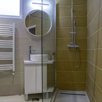 Langzeitmiete einer 3-Zimmer-Wohnung mit 70 m² im Stadtzentrum, Belgrad, Serbien