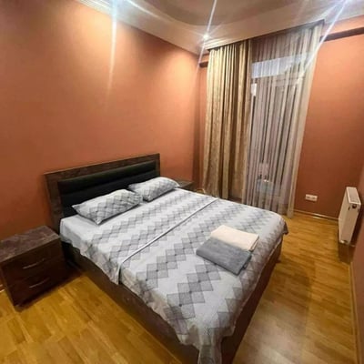 Location longue durée d’un appartement 3 pièces de 155 m² rue Chavchavadze, Batoumi, Géorgie