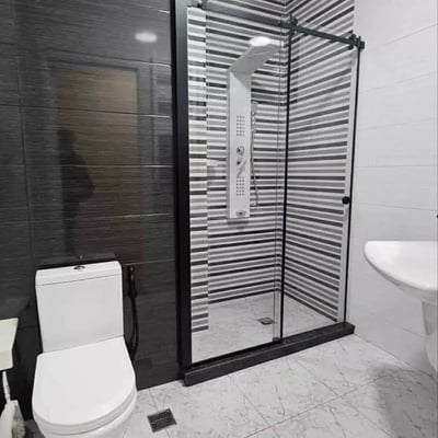 Alquiler a largo plazo de apartamento de 3 habitaciones 80 m², Batumi, Georgia