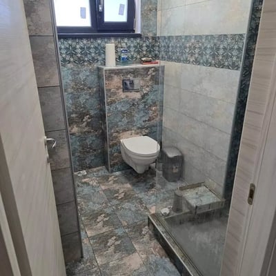 Alquiler a largo plazo de apartamento dúplex de 2 habitaciones 75 m² en Constanza, Rumanía