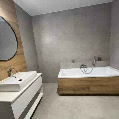 Long-term rental of 4-room apartment 98 m² in Kraków, Poland