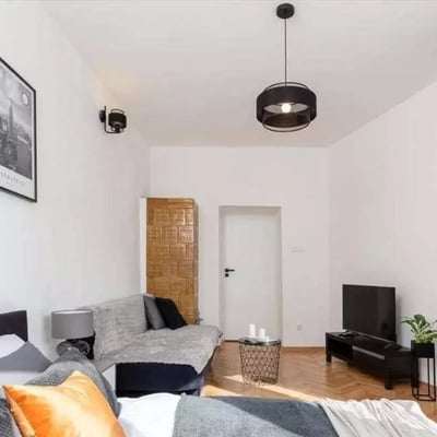 Long-term rental of 2-room apartment 44 m² in central Kraków, Poland