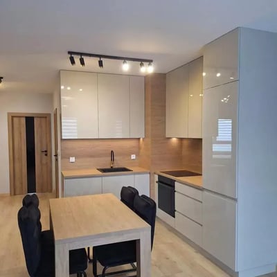 Long-term rental of 4-room apartment 78 m² in Śródmieście, Kraków, Poland
