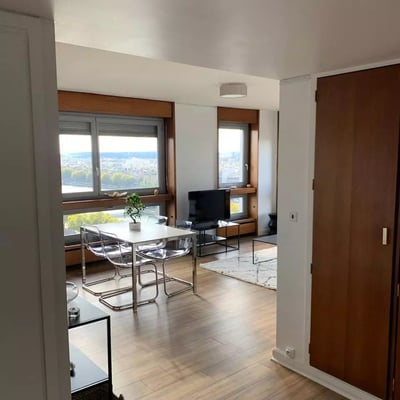 Long-term rental of 4-room apartment 91 m² in the 15th arrondissement, Paris, France