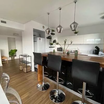 Long-term rental of 4-room apartment 91 m² in the 15th arrondissement, Paris, France