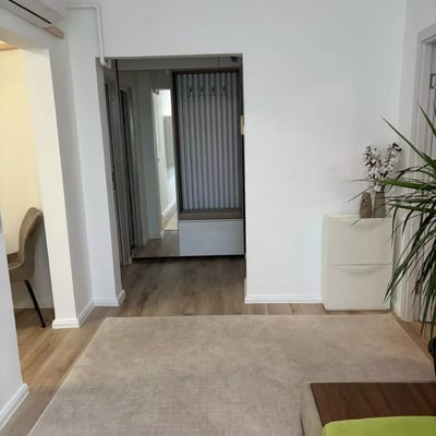 Аренда на длительный срок 2-х комнатных апартаментов 52 м² в Констанце, Румыния