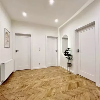 Location longue durée d’un appartement 3 pièces de 102 m² à Stare Miasto, Cracovie, Pologne