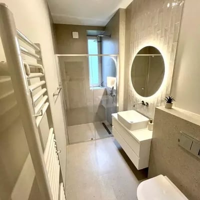 Location longue durée d’un appartement 3 pièces de 102 m² à Stare Miasto, Cracovie, Pologne