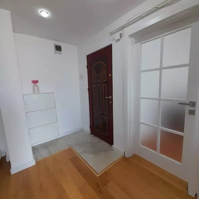 Длительная аренда 2-комнатных апартаментов, 65 м², Inel 2, Констанца, Румыния