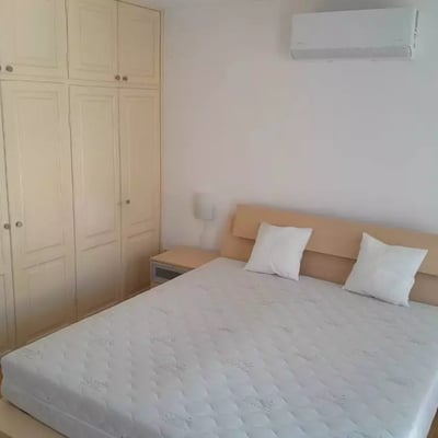 Alquiler a largo plazo de piso de 3 habitaciones 90 m², Belgrado, Serbia