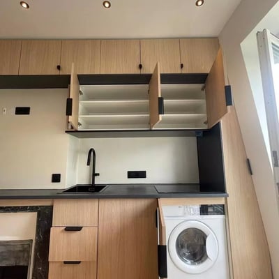 Long-term rental of 15 m² studio with balcony in Paris 7th district, France