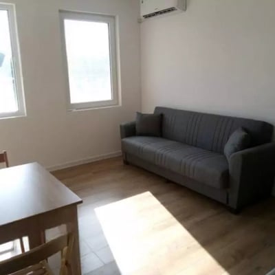 Langfristige Vermietung einer 2-Zimmer-Wohnung im Stadtteil Pchelina, Warna, Bulgarien