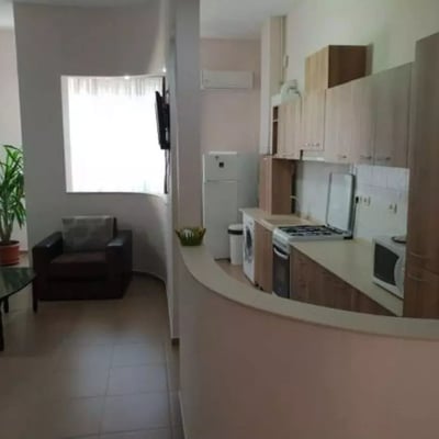 Долгосрочная аренда квартиры 100 м² в районе Faleza Nord, Констанца, Румыния