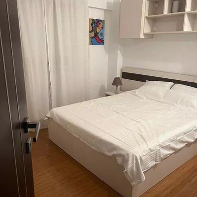 Alquiler a largo plazo de apartamento de 55 m² en la zona Casa de Cultură, Constanza, Rumanía
