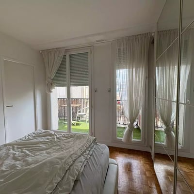 Long-term rental of 72 m² 3-room apartment in Paris 16th district, France