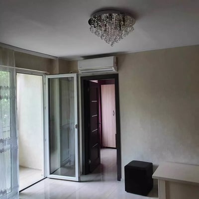 Location longue durée d’un appartement 2 pièces de 50 m², Tomis Nord, Constanța, Roumanie