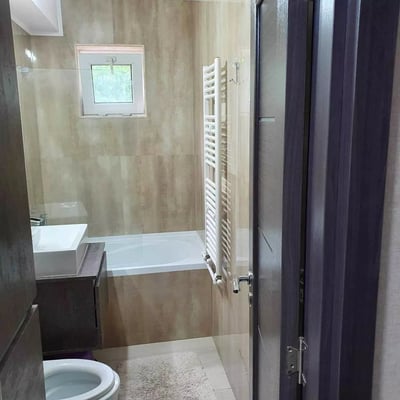 Location longue durée d’un appartement 2 pièces de 50 m², Tomis Nord, Constanța, Roumanie