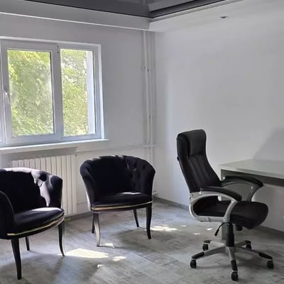 Alquiler a largo plazo de piso de 2 habitaciones 55 m², Faleza Sud, Constanza, Rumanía