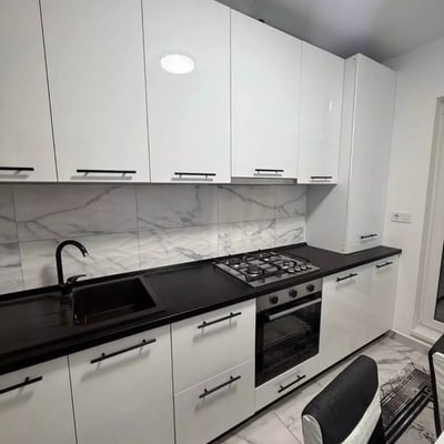 Location longue durée d’un appartement 2 pièces 65 m², Constanța, Roumanie