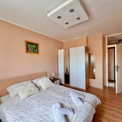 Langzeitmiete einer 3-Zimmer-Wohnung 65 m² — Stadtzentrum, Belgrad, Serbien