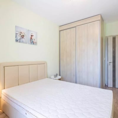 Langzeitmiete einer 2-Zimmer-Wohnung — Briz, Varna, Bulgarien