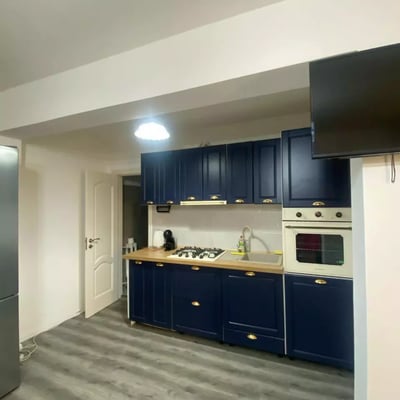 Location longue durée d’un appartement 2 pièces 50 m², Constanța, Roumanie