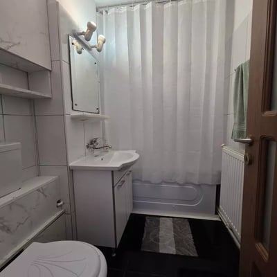 Долгосрочная аренда 2-комнатной квартиры 55 м² в районе Faleza Sud, Констанца, Румыния